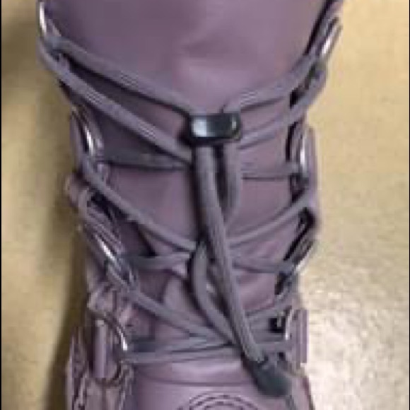 Sorel boots like new - Picture 2 of 4